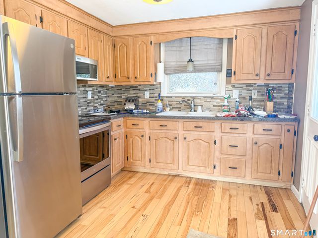 15 Pine Hill Road, Enfield, CT 06082