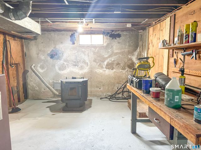 15 Pine Hill Road, Enfield, CT 06082