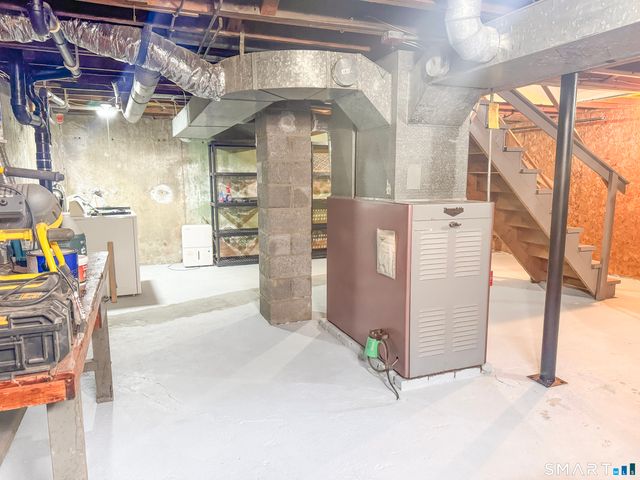 15 Pine Hill Road, Enfield, CT 06082