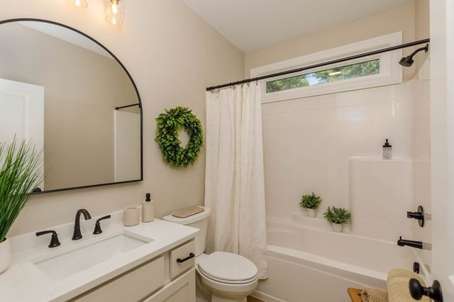 29 Sunset Road, Westminster, MA 01473