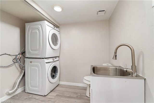 16051 Amberwood Lake CT # 4, Fort Myers, FL 33908