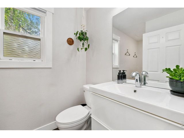 508 S Overland Trl, Fort Collins, CO 80521