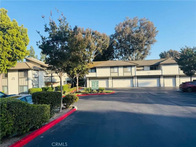 1340 E Hillcrest 10, Thousand Oaks, CA 91362