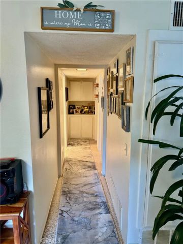1340 E Hillcrest 10, Thousand Oaks, CA 91362