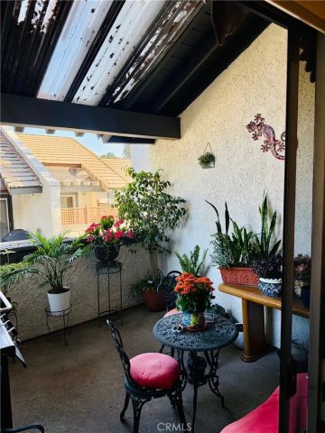 1340 E Hillcrest 10, Thousand Oaks, CA 91362