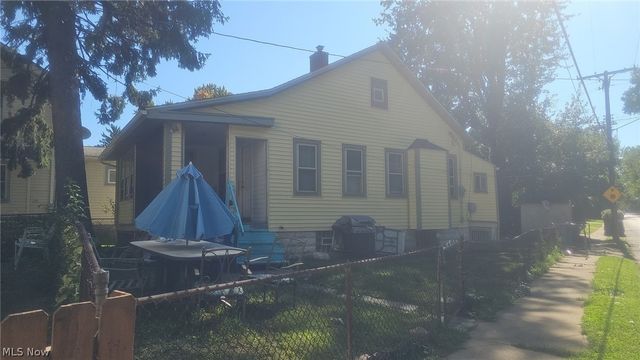 1294 W 93rd Street W, Cleveland, OH 44102