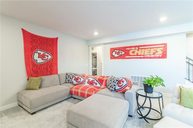 520 SE David Road, Lee's Summit, MO 64082