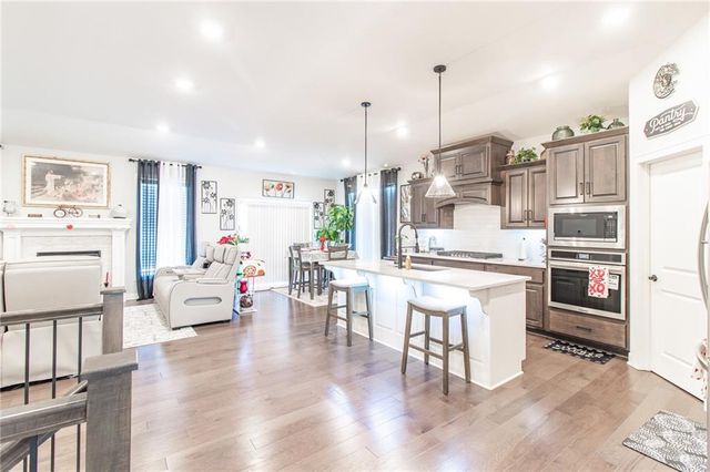 520 SE David Road, Lee's Summit, MO 64082