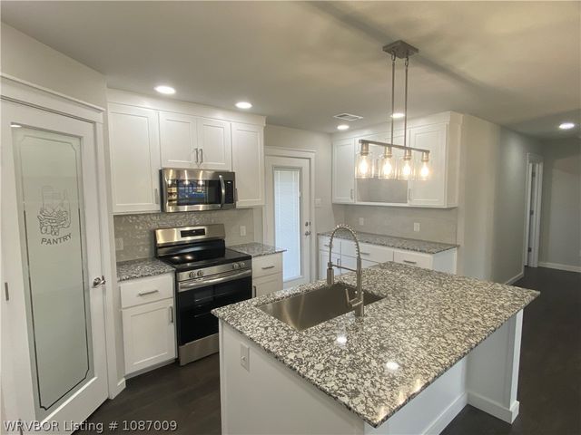 14 Mable Nell Road, Van Buren, AR 72956