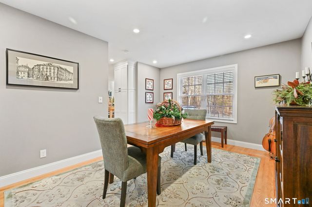 13 Park Lane, Woodbury, CT 06798