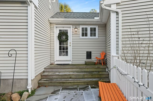 13 Park Lane, Woodbury, CT 06798