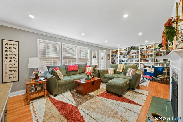 13 Park Lane, Woodbury, CT 06798