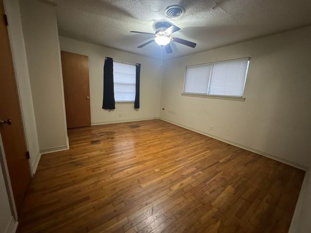 1812 W Main St, Henderson, TX 75652