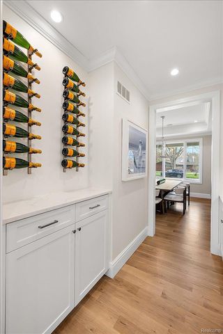 444 Hillboro Drive, Bloomfield Charter Township, MI 48301