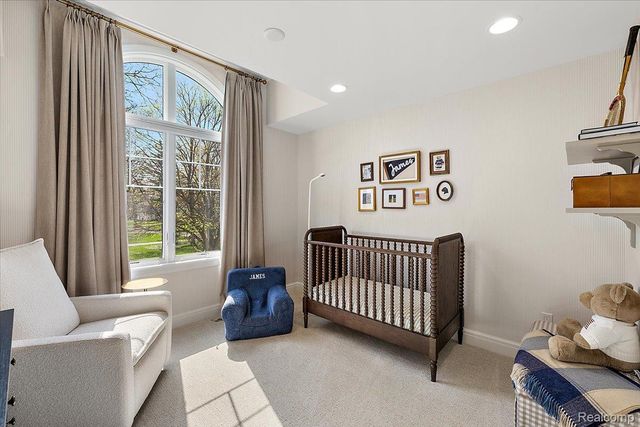 444 Hillboro Drive, Bloomfield Charter Township, MI 48301