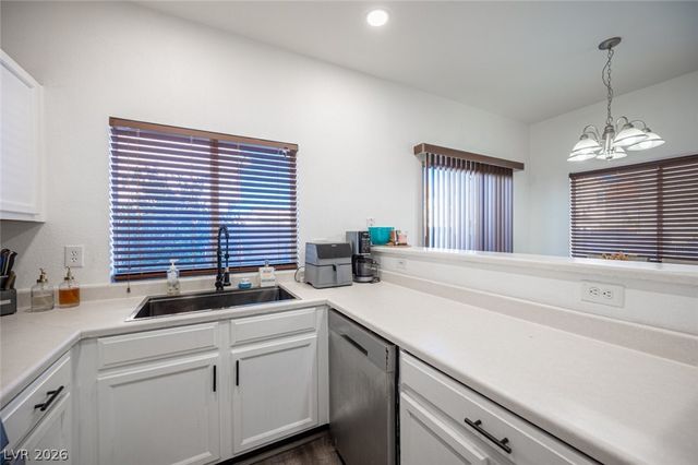 6346 Rusticated Stone Avenue 102, Henderson, NV 89011