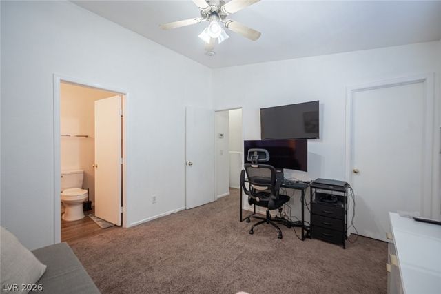 6346 Rusticated Stone Avenue 102, Henderson, NV 89011