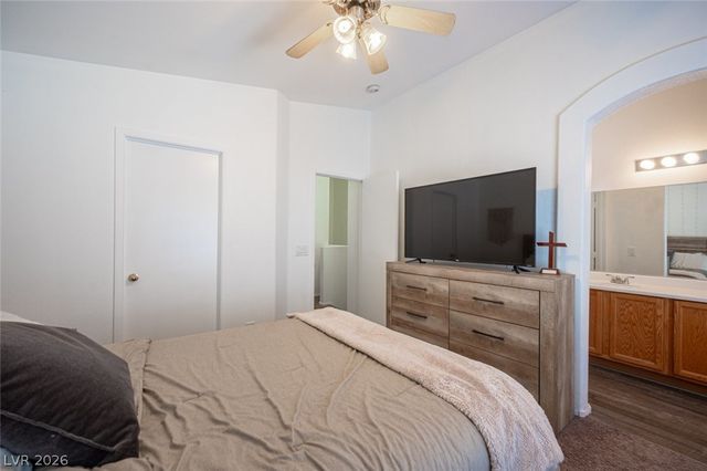 6346 Rusticated Stone Avenue 102, Henderson, NV 89011