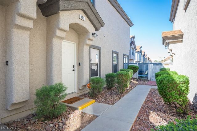 6346 Rusticated Stone Avenue 102, Henderson, NV 89011
