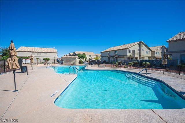 6346 Rusticated Stone Avenue 102, Henderson, NV 89011