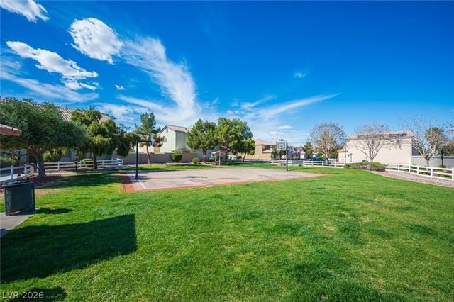 6346 Rusticated Stone Avenue 102, Henderson, NV 89011