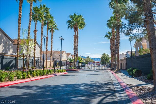 6346 Rusticated Stone Avenue 102, Henderson, NV 89011