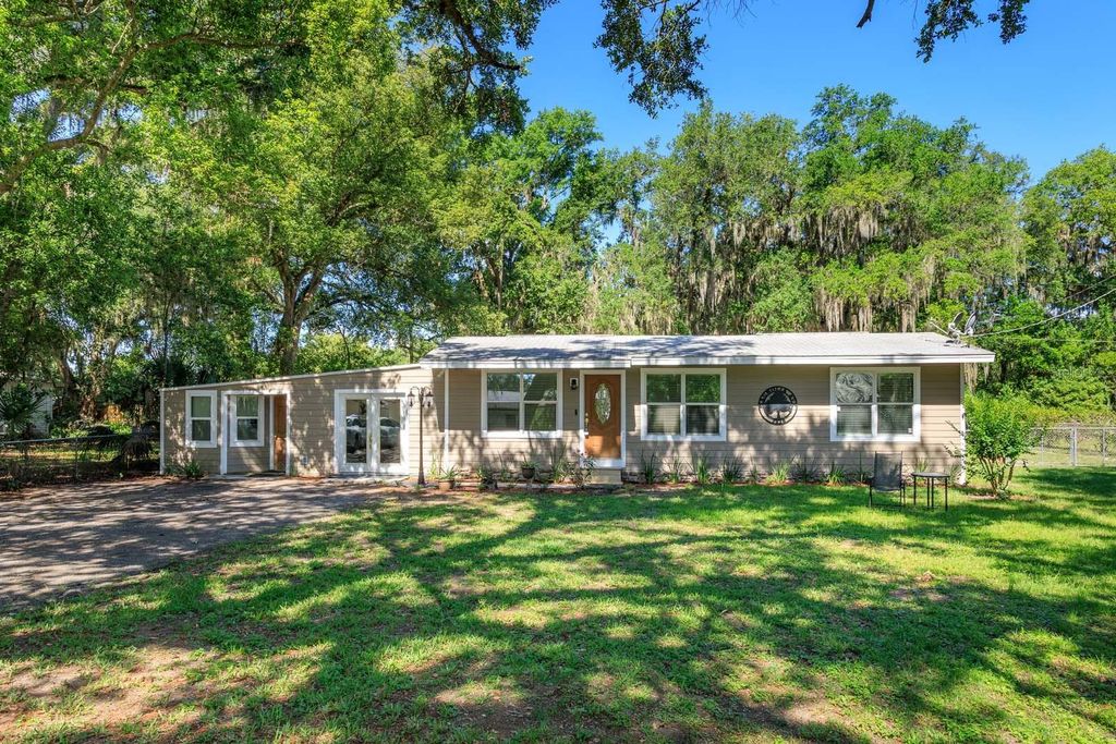 2820 MAGNOLIA AVENUE, Sanford, FL 32773