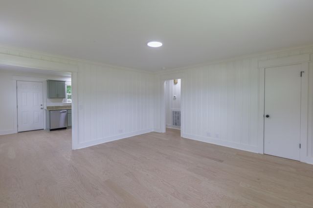1204 Wooden Avenue, Rossville, GA 30741
