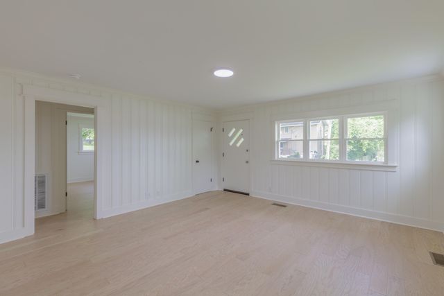 1204 Wooden Avenue, Rossville, GA 30741