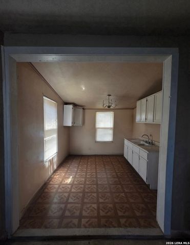 619 san bernardo, San Antonio, TX 78228