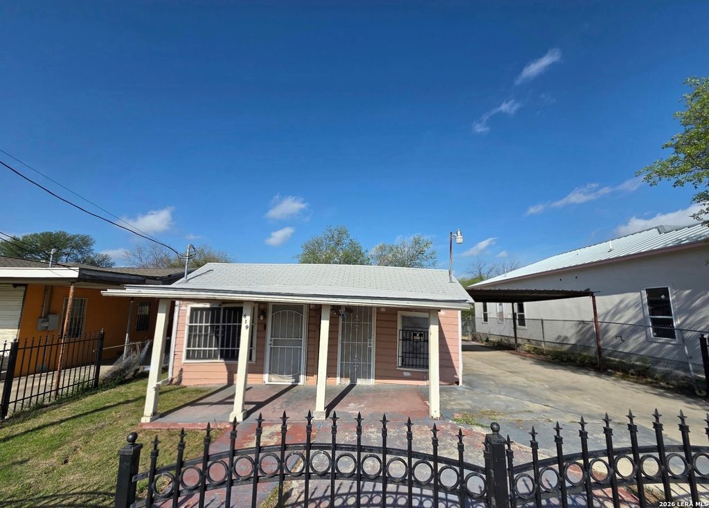 619 san bernardo, San Antonio, TX 78228