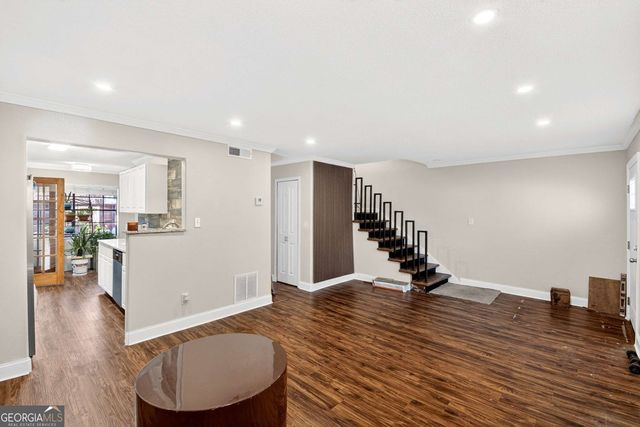 6354 Shannon Parkway 20 E, Union City, GA 30291