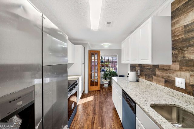 6354 Shannon Parkway 20 E, Union City, GA 30291