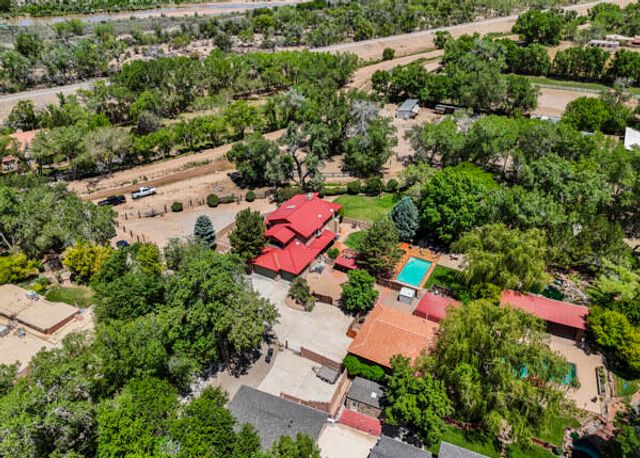 7431 Rio Grande Boulevard NW, Los Ranchos, NM 87107