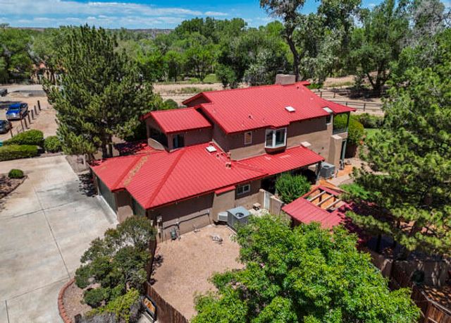 7431 Rio Grande Boulevard NW, Los Ranchos, NM 87107