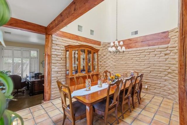 7431 Rio Grande Boulevard NW, Los Ranchos, NM 87107