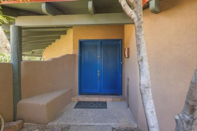 7431 Rio Grande Boulevard NW, Los Ranchos, NM 87107