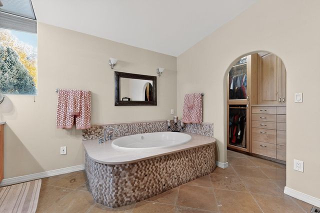 7431 Rio Grande Boulevard NW, Los Ranchos, NM 87107