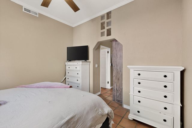 7431 Rio Grande Boulevard NW, Los Ranchos, NM 87107