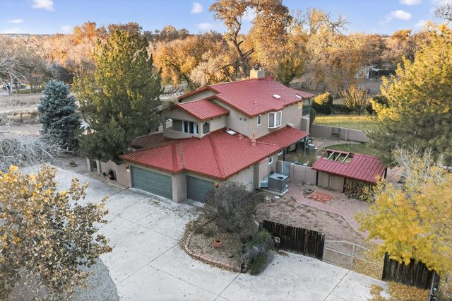 7431 Rio Grande Boulevard NW, Los Ranchos, NM 87107