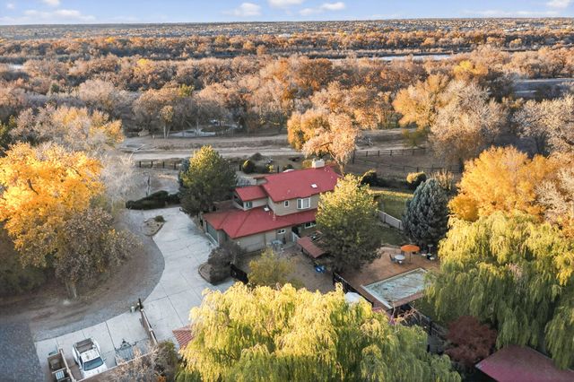 7431 Rio Grande Boulevard NW, Los Ranchos, NM 87107