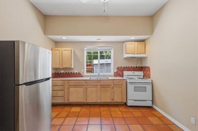7431 Rio Grande Boulevard NW, Los Ranchos, NM 87107