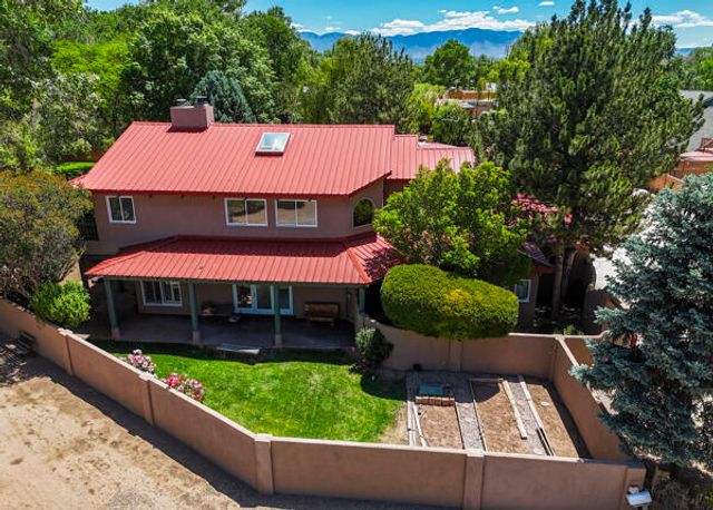 7431 Rio Grande Boulevard NW, Los Ranchos, NM 87107