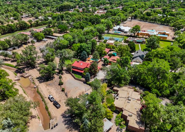 7431 Rio Grande Boulevard NW, Los Ranchos, NM 87107