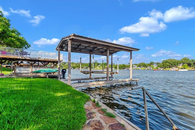 741 Sandy Mountain DR, Sunrise Beach, TX 78643