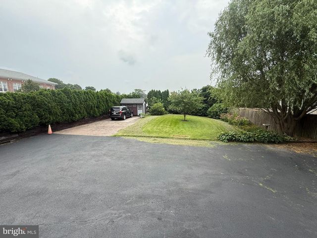 120 PEQUEA AVE, Honey Brook, PA 19344