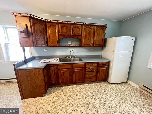 120 PEQUEA AVE, Honey Brook, PA 19344