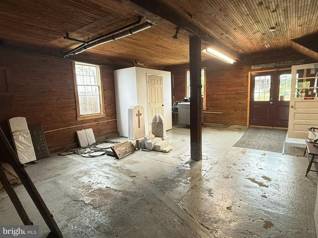 120 PEQUEA AVE, Honey Brook, PA 19344