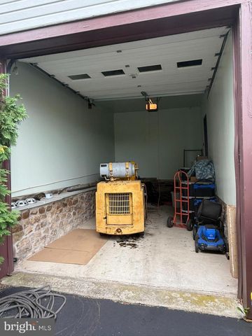 120 PEQUEA AVE, Honey Brook, PA 19344