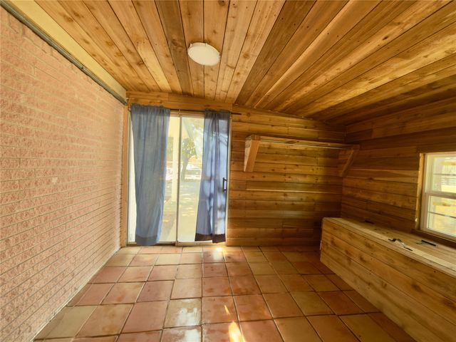 1544 Stainback Road, Red Oak, TX 75154